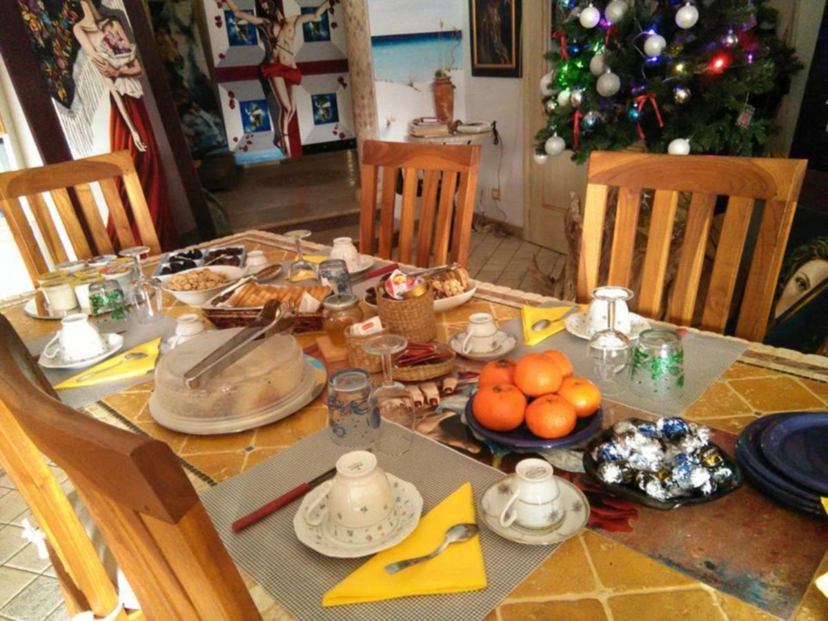 Casa D' Artista B&B 오지에리 외부 사진